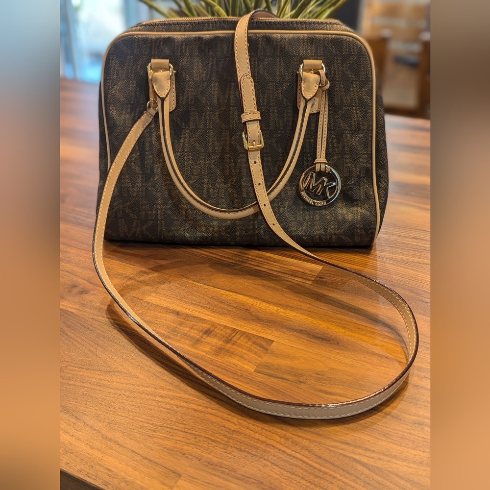 Micheal Kors Bag